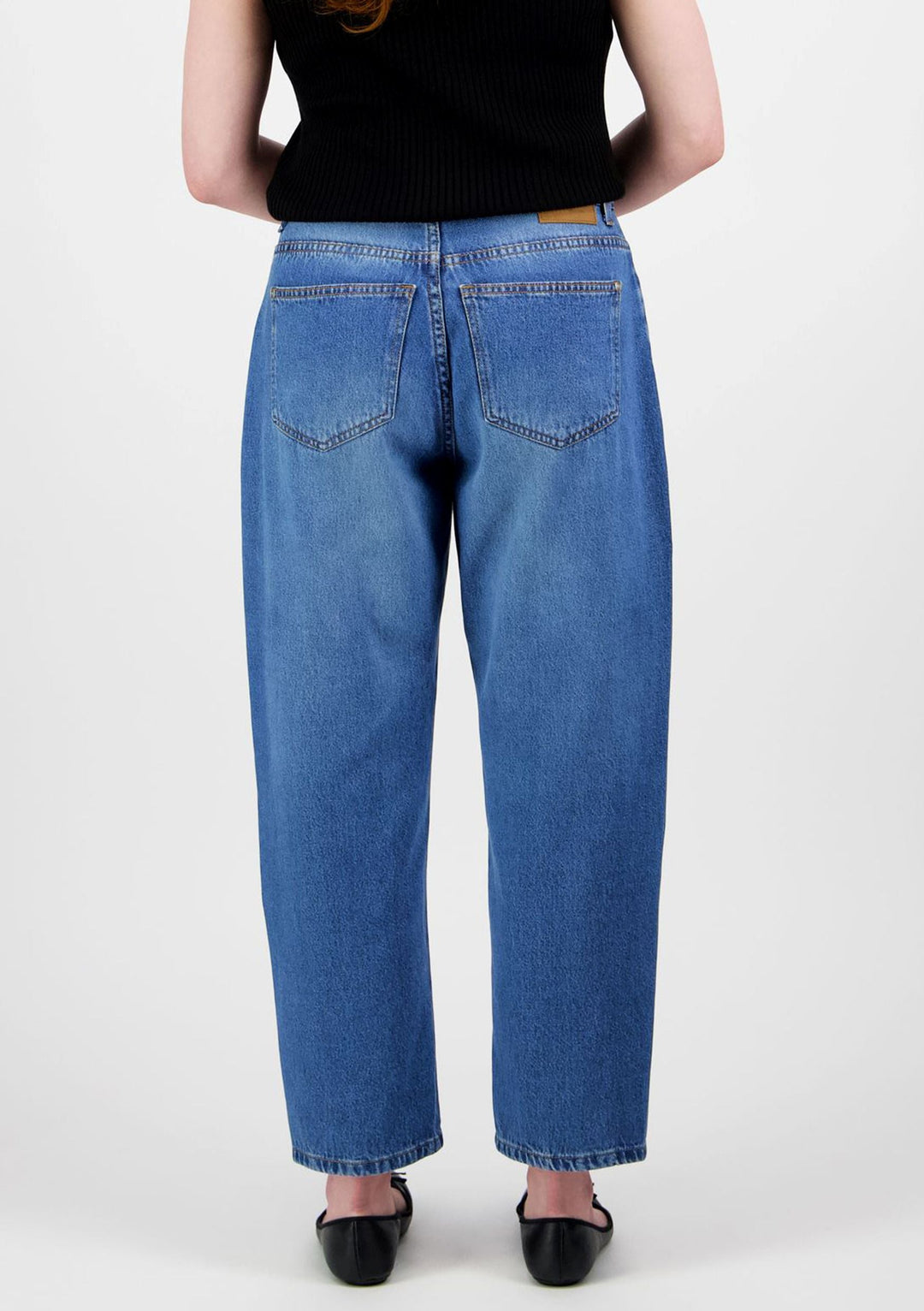 AMY 2437 Loose fit Barrel leg