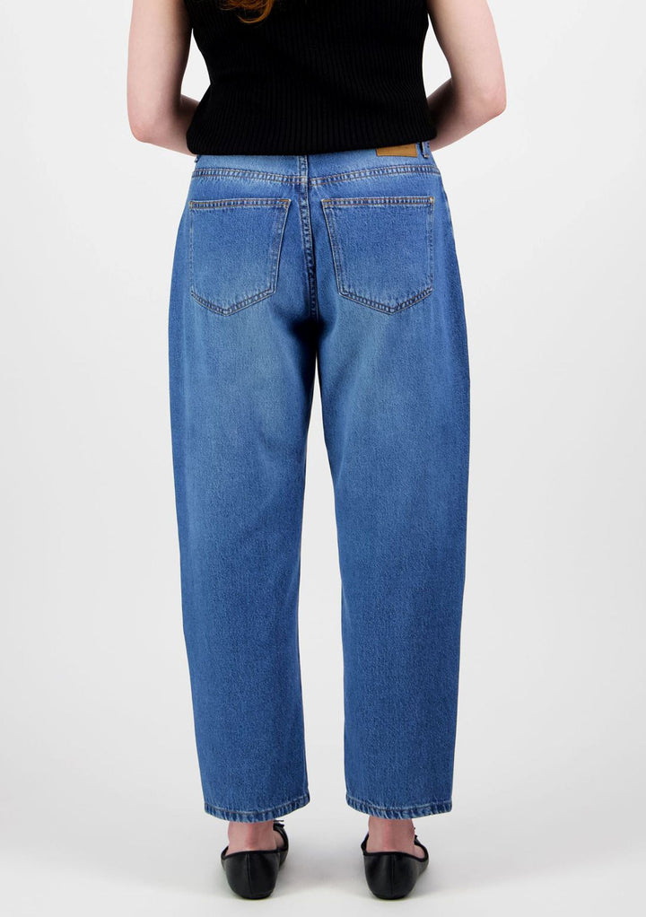AMY 2437 Loose fit Barrel leg