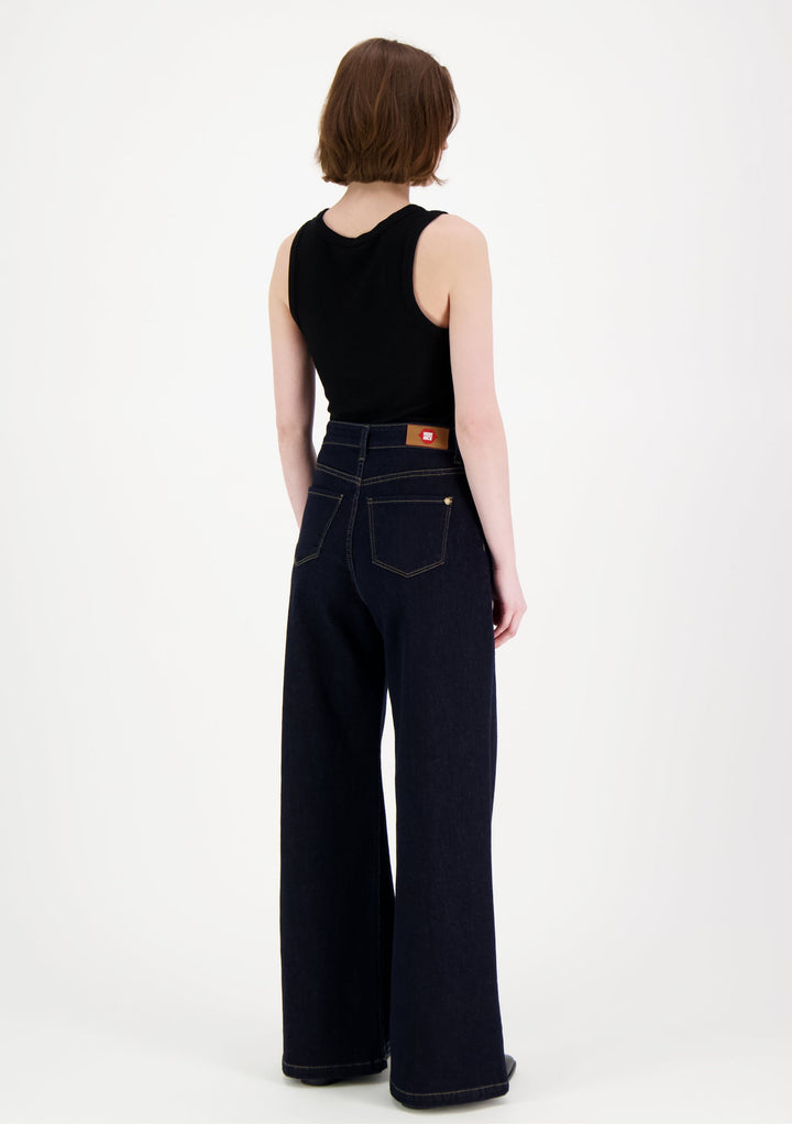 EVA 7141 Regular fit