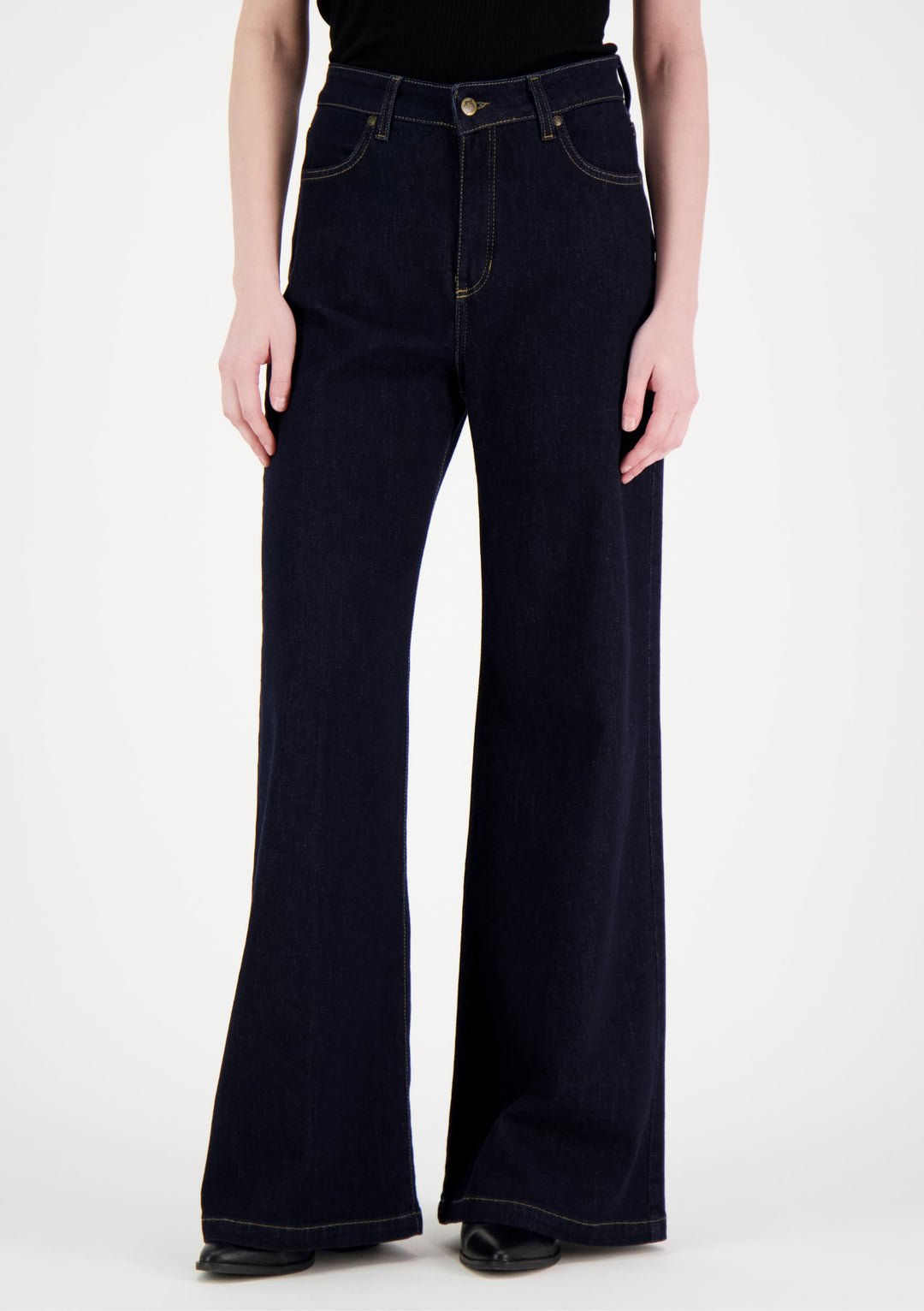 EVA 7141 Regular fit
