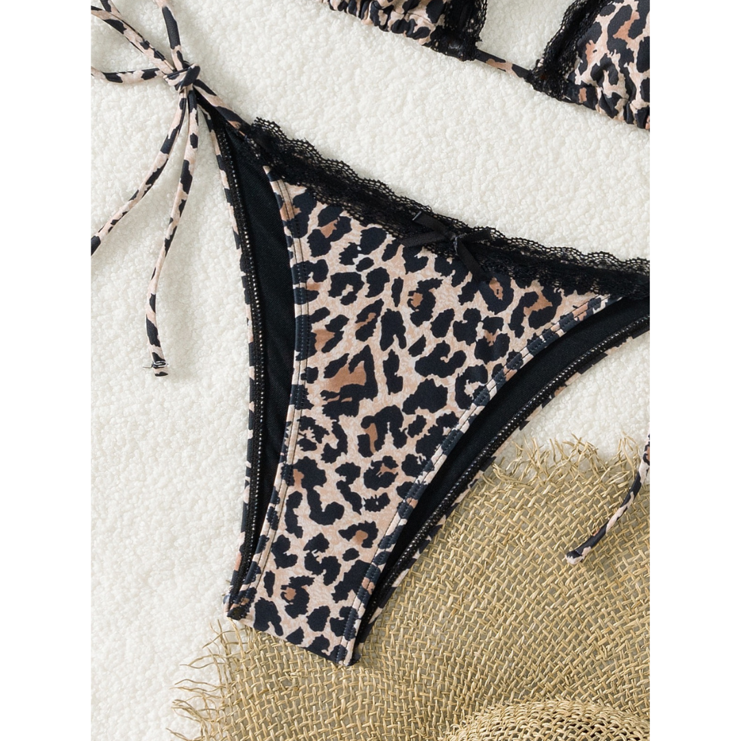 Keskiyön safari bikinit